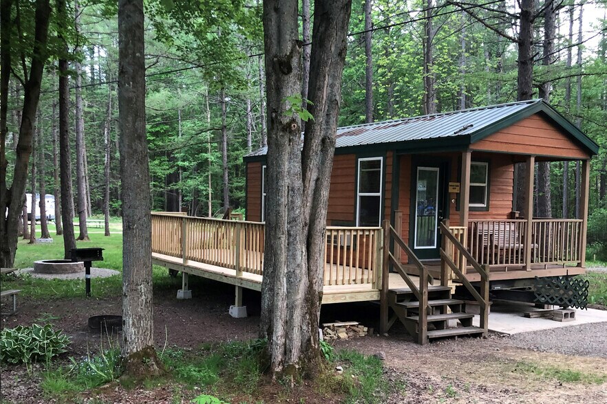 More Photos Of 7632 Centerville Rd, Houghton Trailer Camper Park For Sale