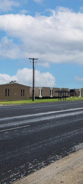 More Photos Of 2200 E Villa Maria Rd, Bryan Flex For Sale