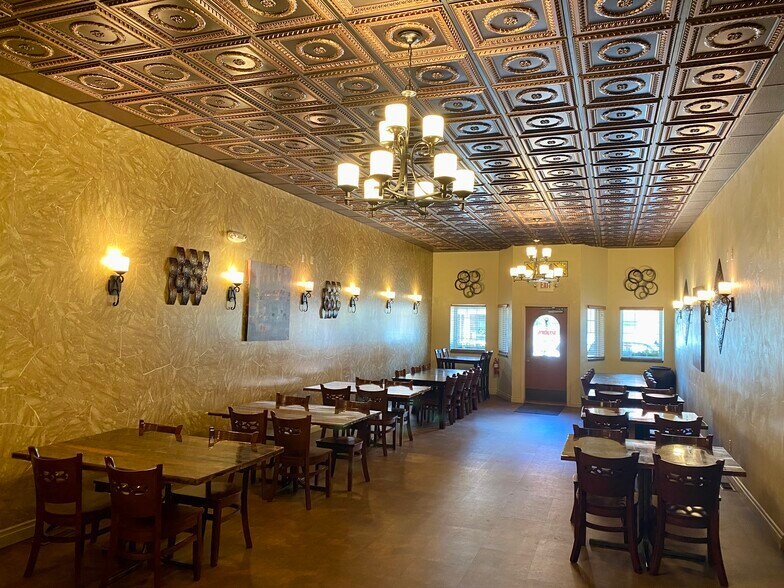 More Photos Of 239 Main St, Shelby Bar For Sale