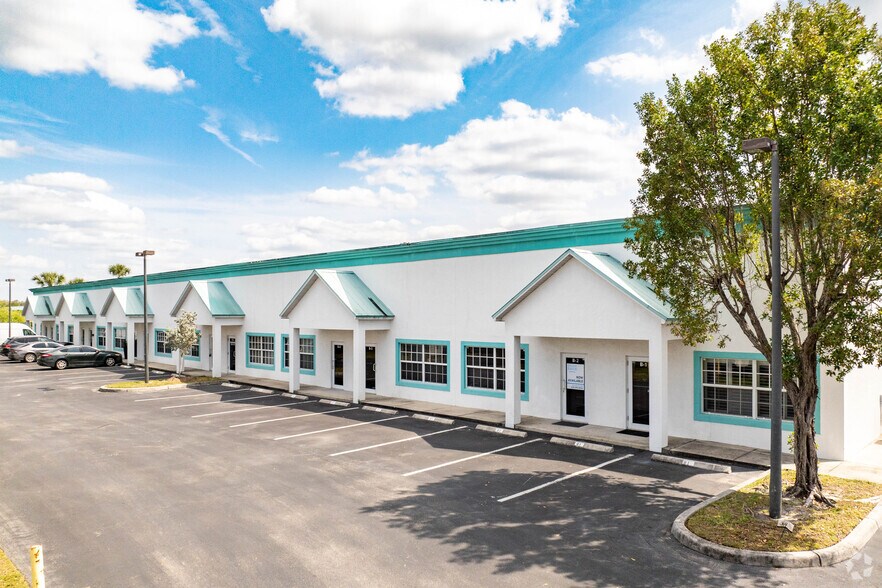 Primary Photo Of 3560 Work Dr, Fort Myers Warehouse For Lease