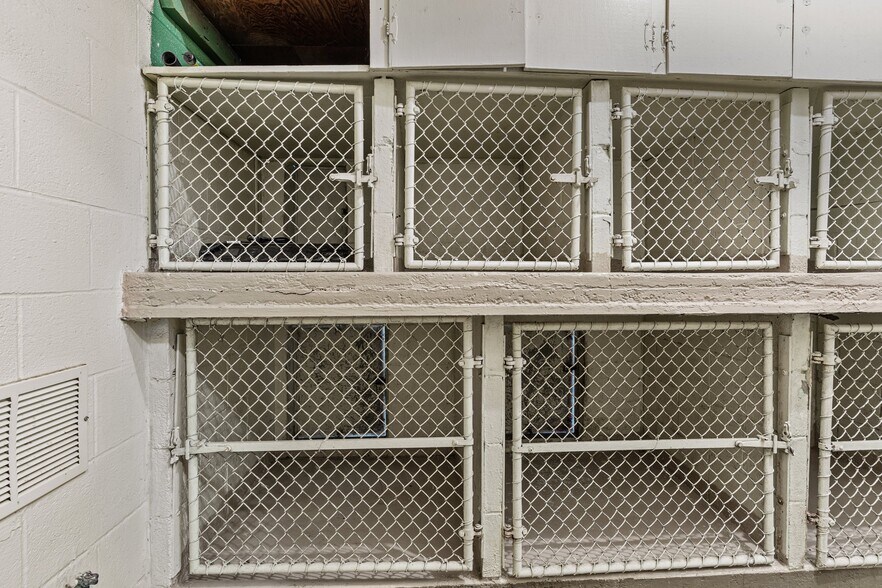 More Photos Of 3522 James B White Hwy, Whiteville Veterinarian Kennel For Sale