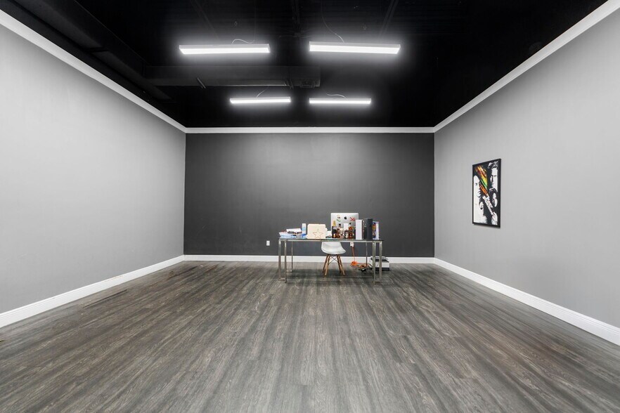 More Photos Of 7620 NW 25th St, Miami Distribution For Lease