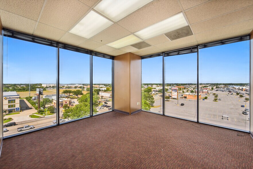 3639 Ambassador Caffery Pky, Lafayette, LA 70503 Office For Lease