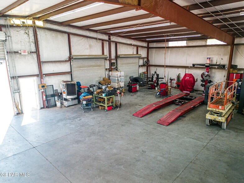 More Photos Of 5368 Doniphan Dr, El Paso Service For Sale