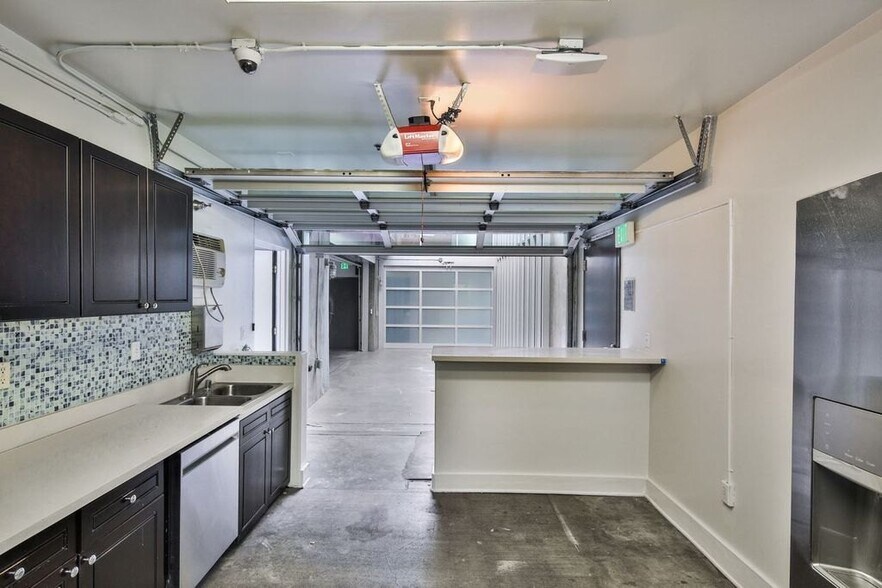 More Photos Of 8273-8277 Beverly Blvd, Los Angeles Loft Creative Space For Lease