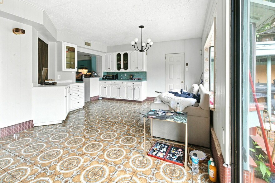 More Photos Of 2715 Sullins St, Knoxville Apartments For Sale