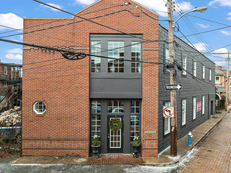 Primary Photo Of 438 Division St, Sewickley Office For Lease