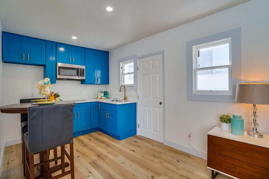 More Photos Of 1208 Daisy Ave, Long Beach Apartments For Sale