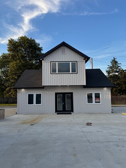 Primary Photo Of 220 Main St, Gardner Office For Lease