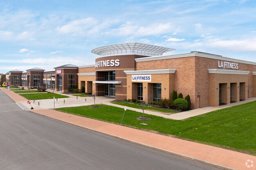 More Photos Of 933 Holt Rd, Webster Storefront For Lease