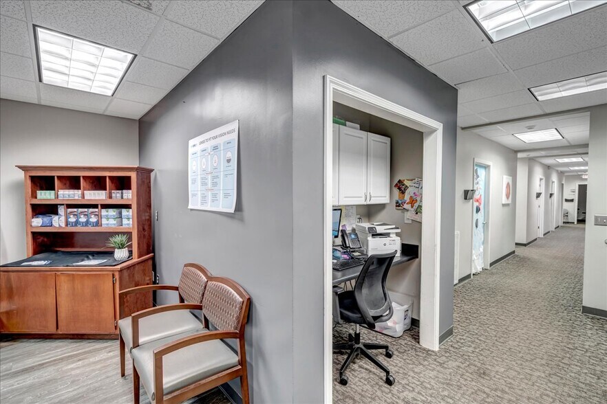 More Photos Of 3801 Northside Dr, Macon-Bibb Medical For Sale