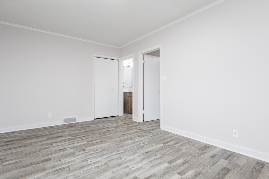 More Photos Of 4577 Olentangy River Rd, Columbus Apartments For Sale
