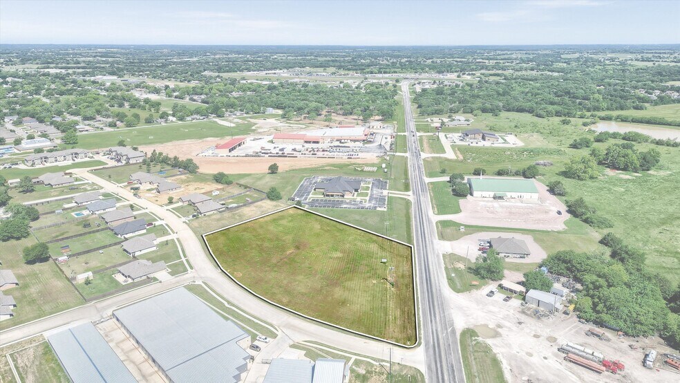 More Photos Of 305 US 377 hwy, Whitesboro Land For Lease