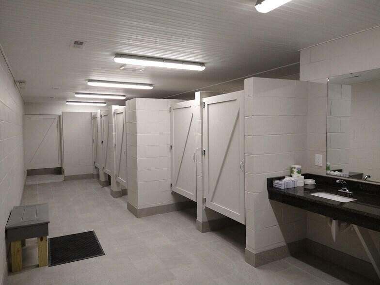 More Photos Of 8 E Kegan Ln, Selma Multifamily For Sale