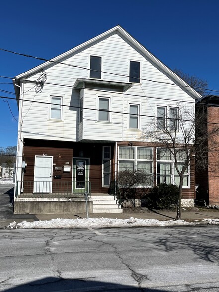 Primary Photo Of 828 Monroe St, Stroudsburg Office Residential For Lease