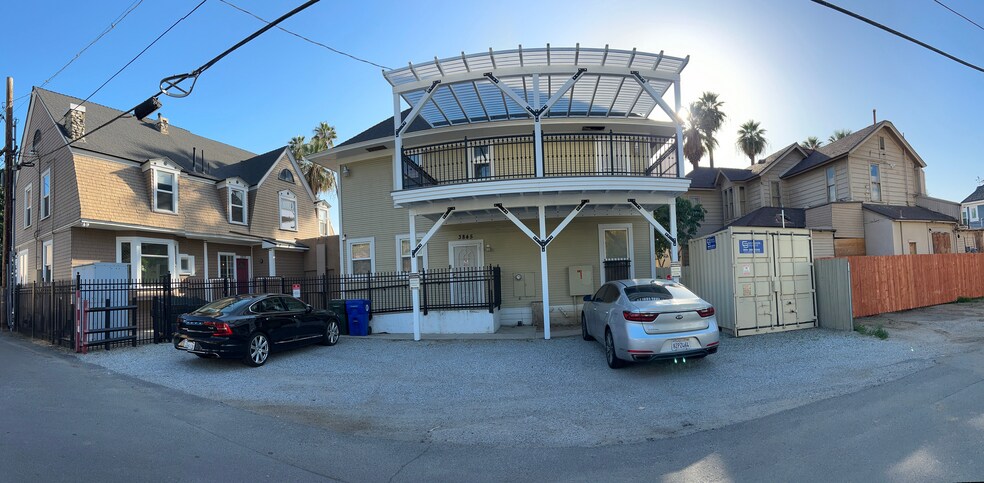 More Photos Of 3845 10th St, Riverside Office For Lease