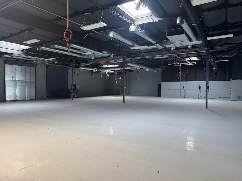 More Photos Of 2665 S La Luna, Goodyear Warehouse For Sale