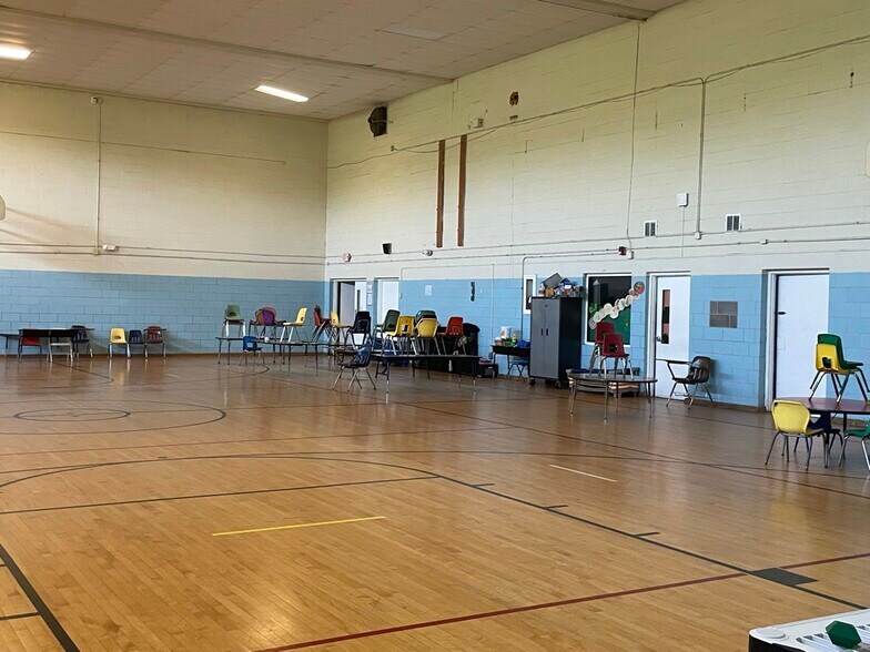 More Photos Of 7400 Olive Blvd, University City Specialty For Sale