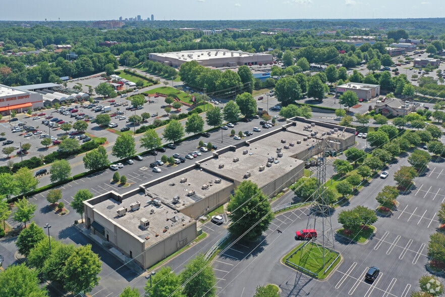 More Photos Of 1075 Hanes Mall Blvd, Winston-Salem Unknown For Lease