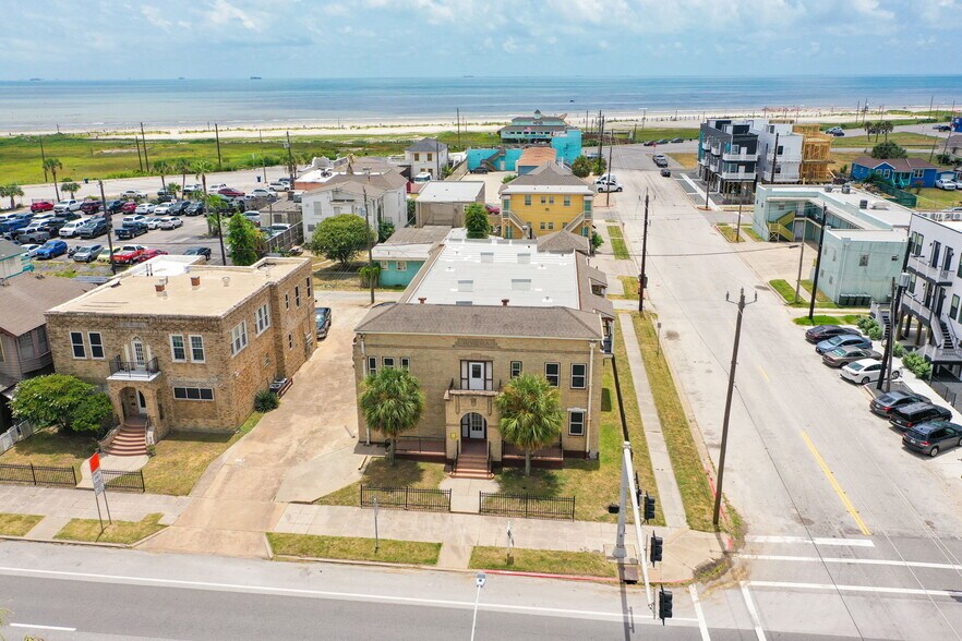 More Photos Of 717 Broadway St, Galveston Apartments For Sale