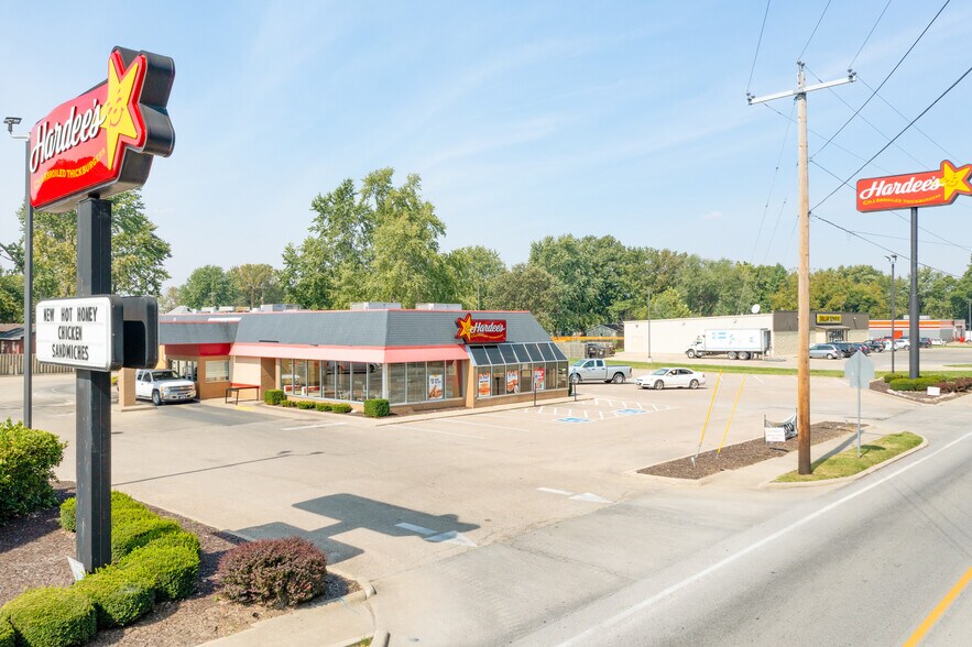 More Photos Of 905 N Springfield St, Virden Fast Food For Lease