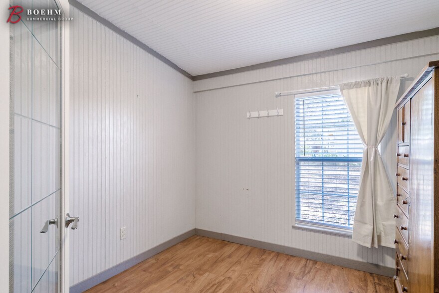 More Photos Of 137 Old San Antonio Rd, Boerne Apartments For Sale