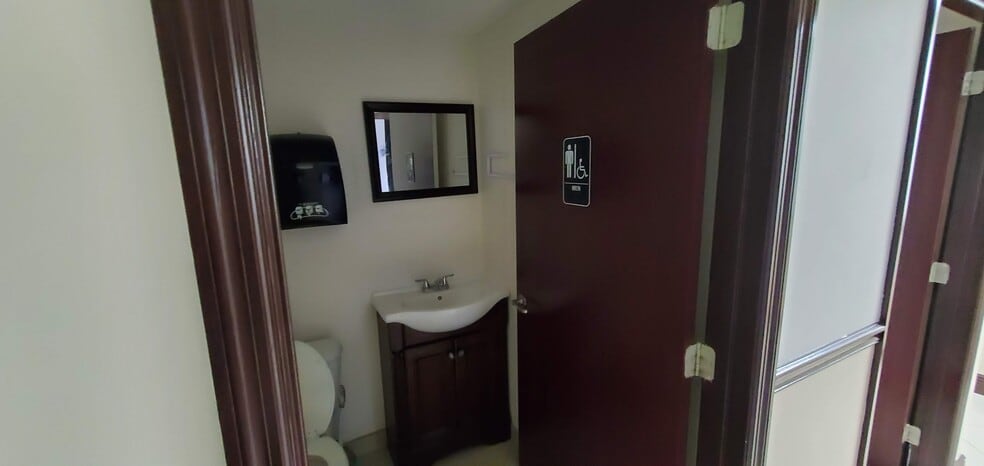 More Photos Of 1100 S State Road 7, Margate Medical For Sale