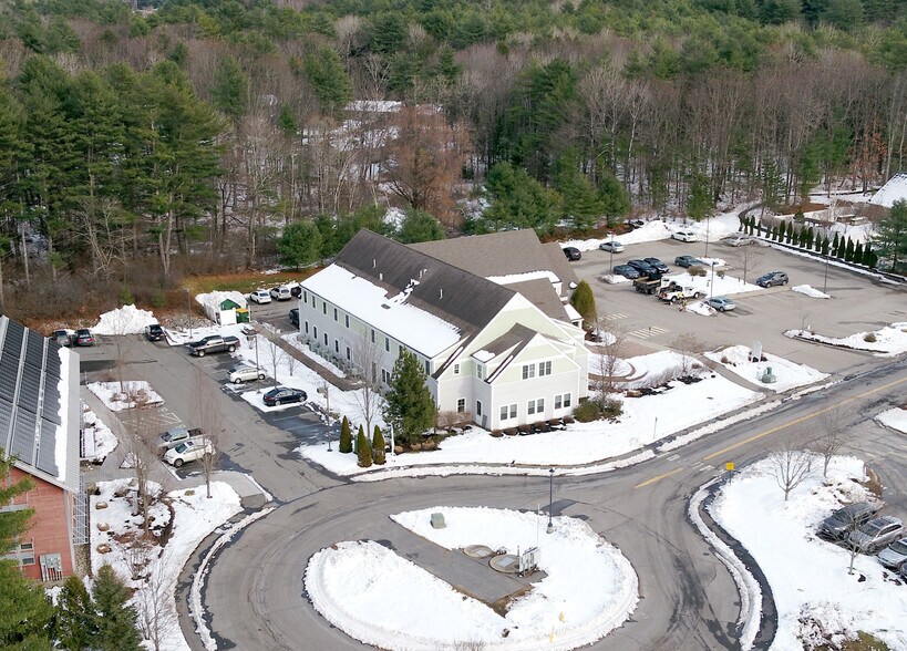 More Photos Of 45 Forest Falls Dr, Yarmouth Medical For Lease