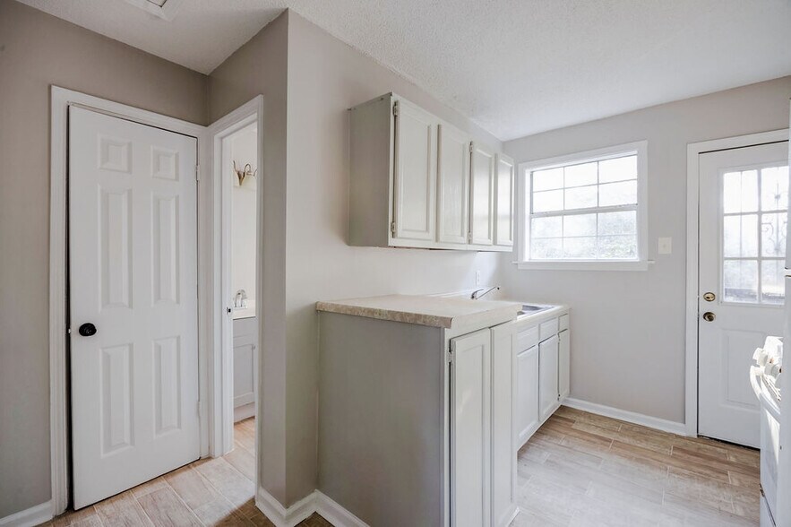 More Photos Of 1030 Hamilton St, Memphis Apartments For Sale