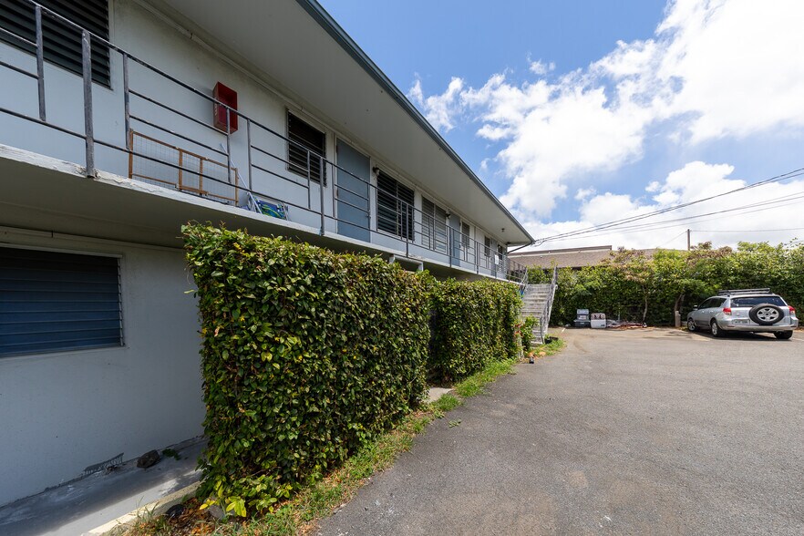 More Photos Of 1640 Lusitana St, Honolulu Apartments For Sale
