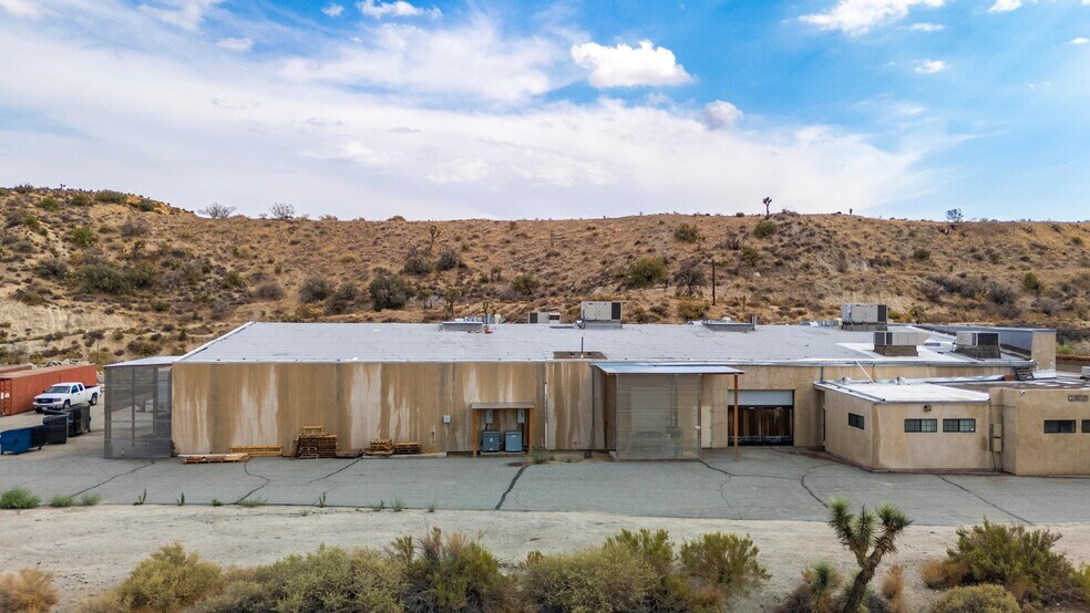 More Photos Of 54465 29 Palms Highway, Yucca Valley Warehouse For Sale