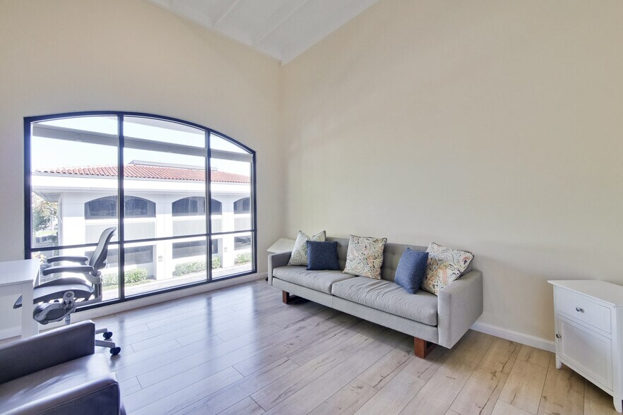 More Photos Of 4966 El Camino Real, Los Altos Office For Sale