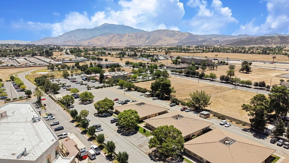 More Photos Of 264 N Highland Springs Ave, Banning Medical For Sale