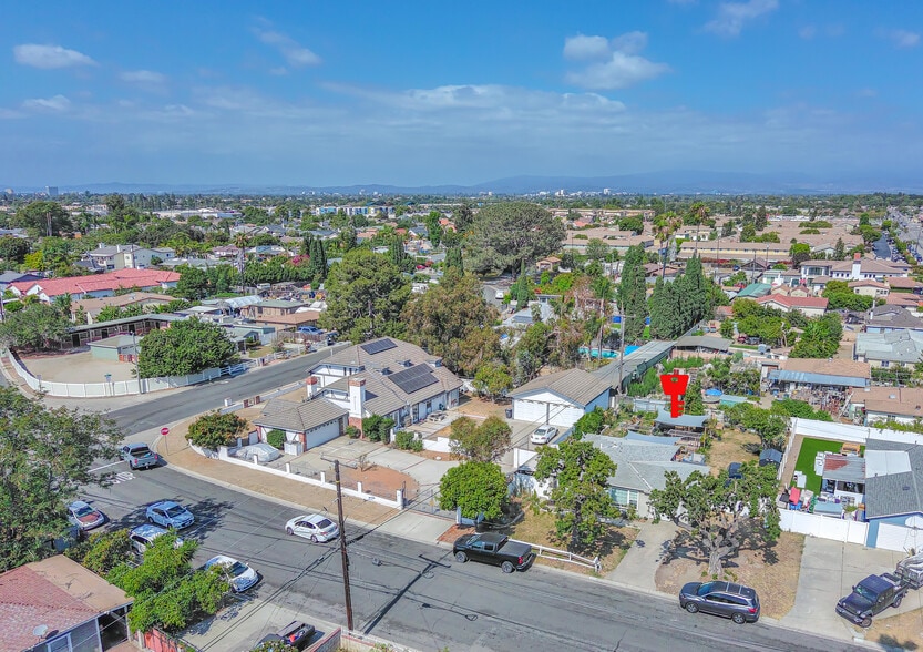 More Photos Of 4301 W Lilac Ave, Santa Ana Multifamily For Sale