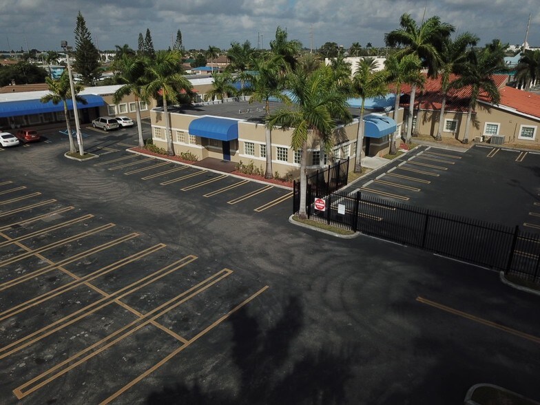 Primary Photo Of 1446 N Krome Ave, Florida City Office For Sale