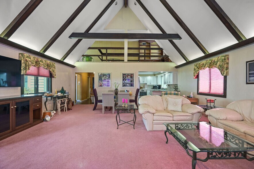 More Photos Of 9155 Campbell Ln, Bridgeville Office For Sale