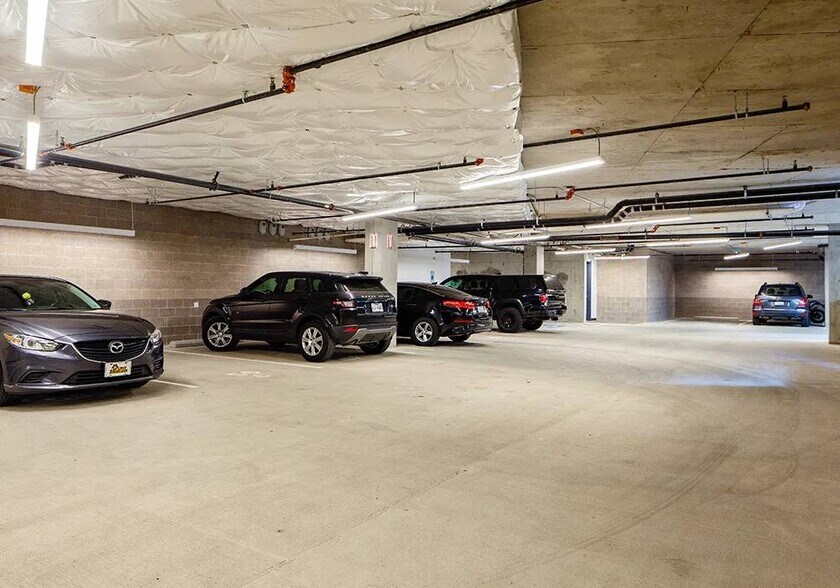 More Photos Of 700 Waterfront Way, Vancouver Apartments For Lease