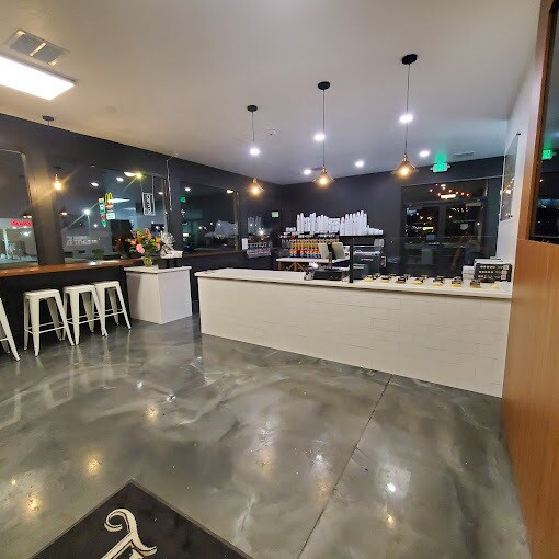 More Photos Of 1490 W Broadway St, Idaho Falls Service Station For Sale