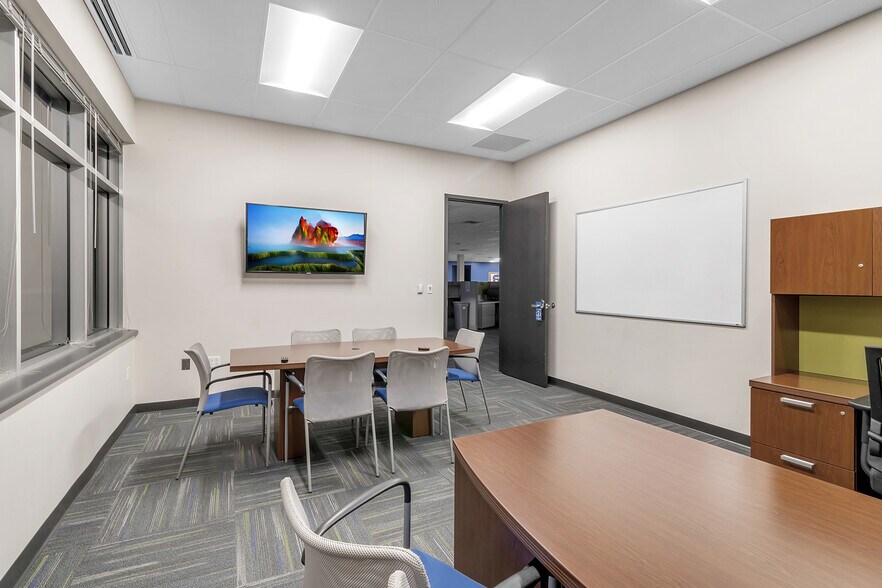 More Photos Of 150 CrossPoint Pky, Amherst Office For Lease