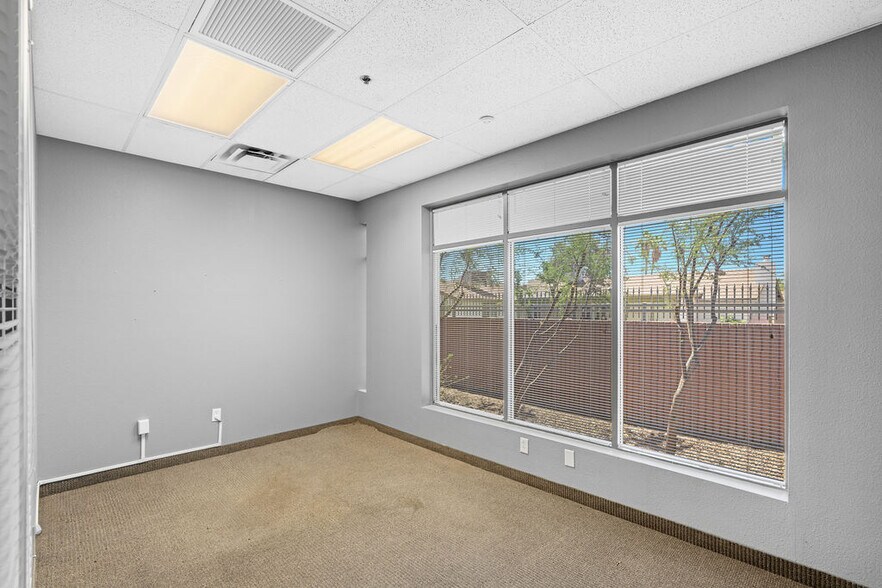 More Photos Of 2075 S Cottonwood Dr, Tempe Medical For Lease