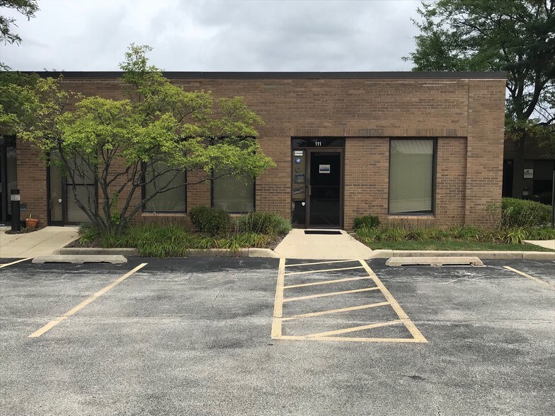 More Photos Of 4260 Westbrook Dr, Aurora Loft Creative Space For Lease