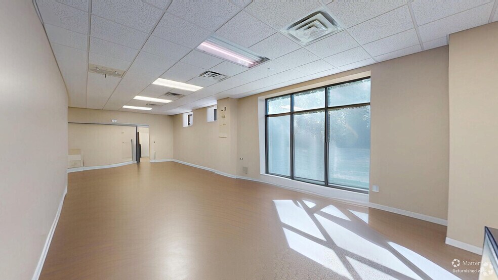 More Photos Of 700-710 Hospital Dr, Crestview Office For Sale