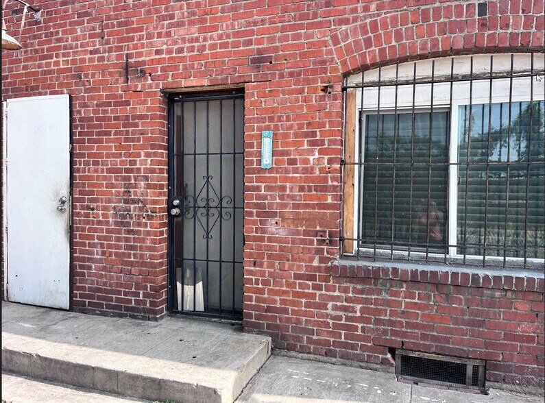 More Photos Of 2500-2514 Cesar E Chavez, Los Angeles Storefront For Sale