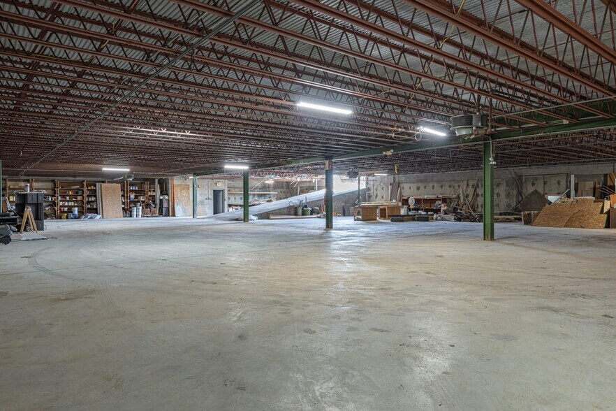 More Photos Of 1240 Stanley Ave, Dayton Warehouse For Sale