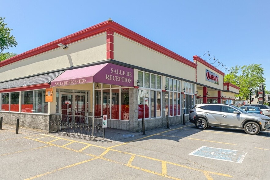 Primary Photo Of 665 1re Rue, Saint-jean-sur-richelieu Restaurant For Sale