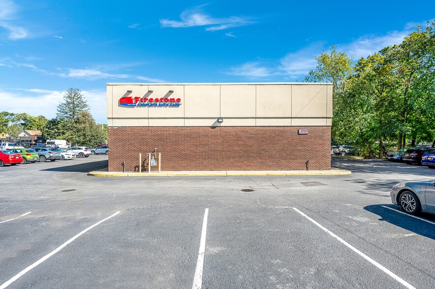 More Photos Of 10 Terryville Rd, Port Jefferson Station Auto Repair For Sale