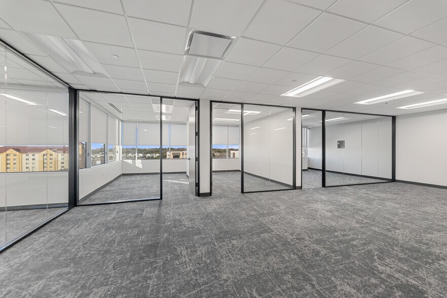 More Photos Of 10000 N Central Expy, Dallas Office Residential For Lease