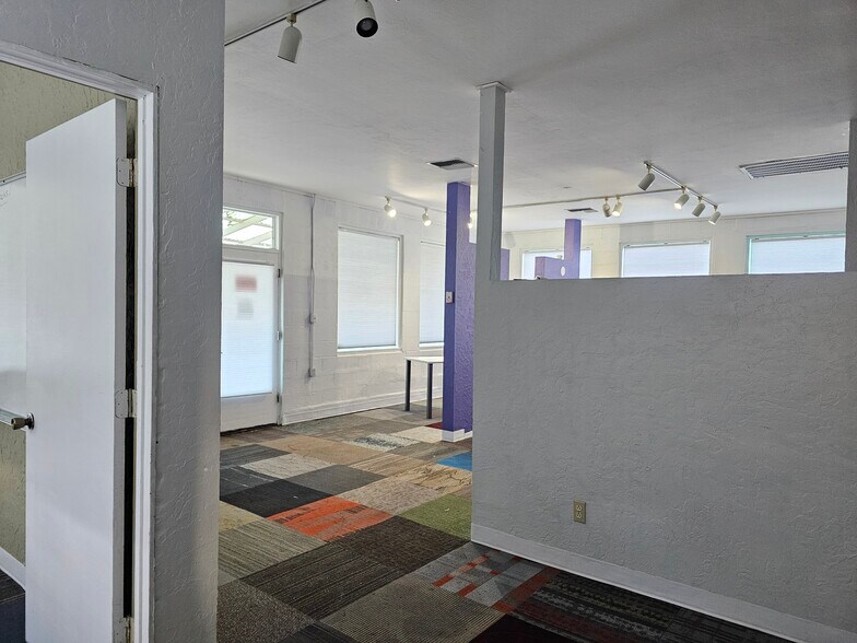 More Photos Of 21298 Calistoga rd, Middletown Storefront Retail Residential For Sale