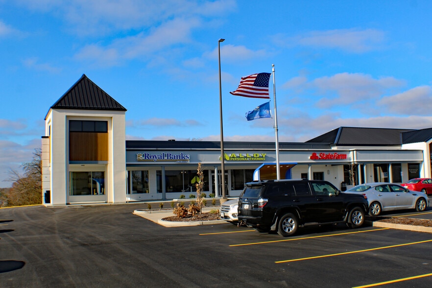 More Photos Of 15425-15495 Clayton Rd, Ballwin Unknown For Lease