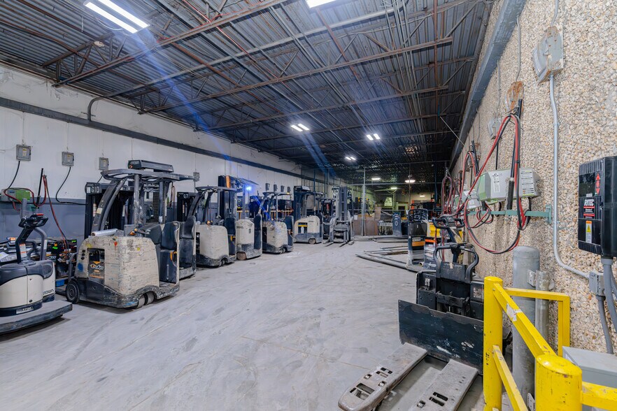 More Photos Of 18770 NE 6th Ave, Miami Refrigeration Cold Storage For Lease